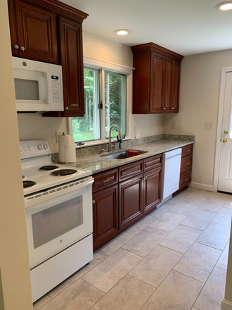 kitchen - House close to campus