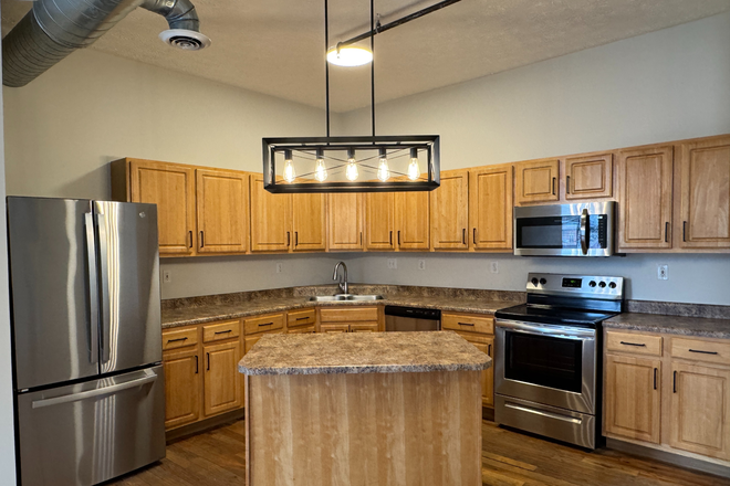 Kitchen - 903 Main Street Apartments