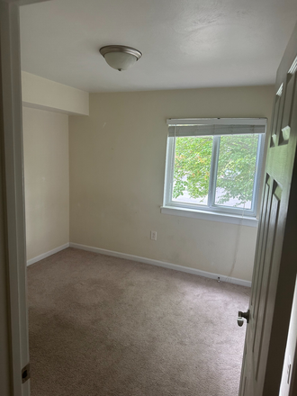 Empty bedroom - Cascades Pointe Apartment, Unit 5