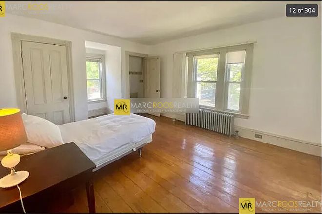 Bedroom - HUGE 6 Bedroom 2 Bath HOUSE with laundry & parking for 6/1/2027