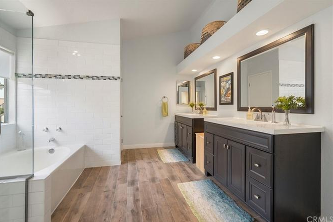 bathroom - riverside orange crest rooms for rent House