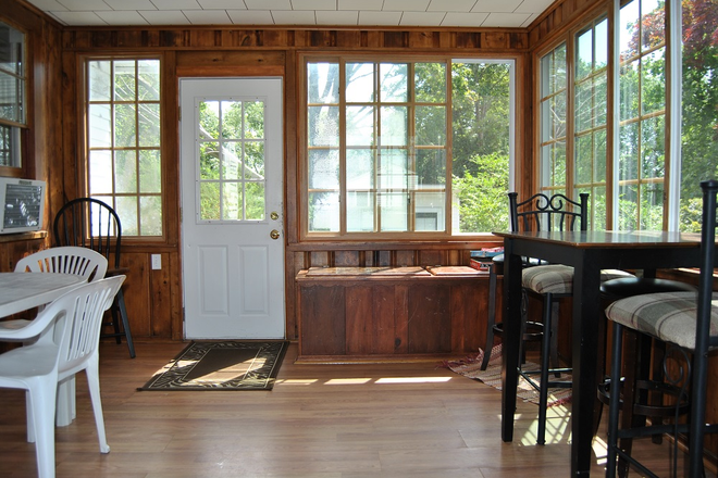 Porch - Price reduction - rents to 3 or 4 people House