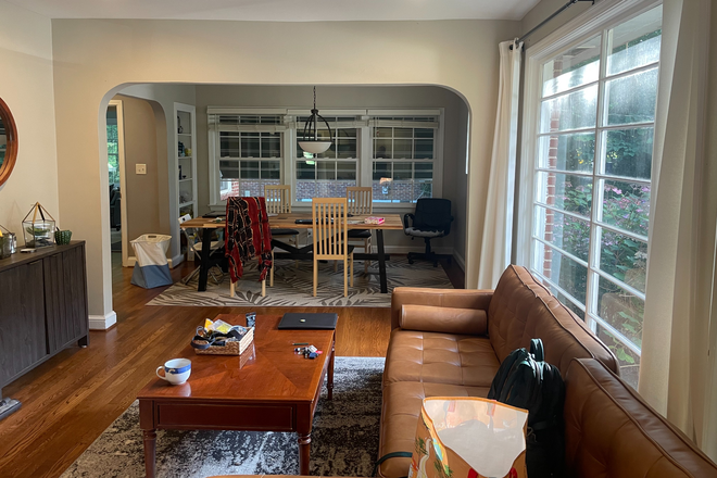 Living room - Recently renovated house with a back deck and large backyard.