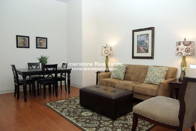 Living Room - **3/4 BROKER FEE COVERED*** Gorgeous 2 Bed / 1 Bath - Available 9/1/26!! Apartments