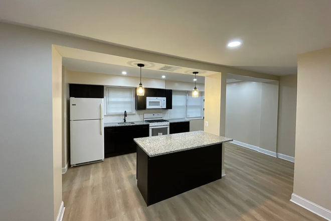 Living Room - 3 Bedroom / 2.5 bathroom part of condominium