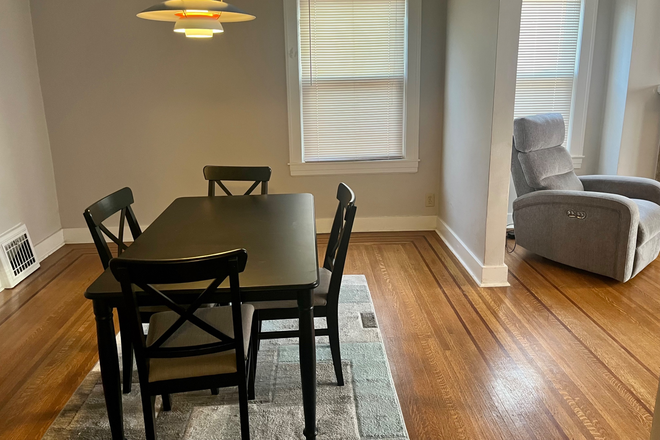 Dining room - Spacious and inviting 2BR/1BA apartment in the Heart of the Highlands - Walkable to Bardstown Rd.