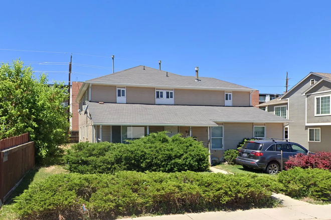 Exterior - 915 30th St. - Large 1 Bedroom East Boulder