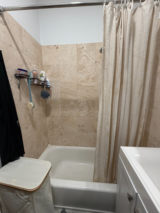 Bath - Studio in Fenway Apartments
