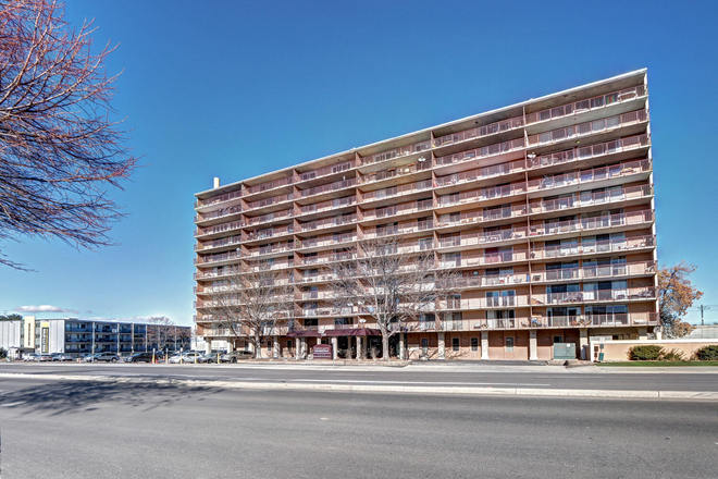 Exterior - Top floor condo in UPT, across the street from the Magness Arena