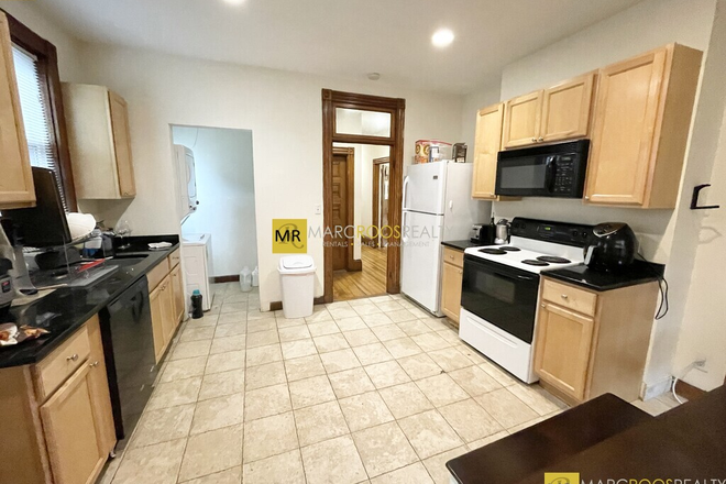 Call NOW for showings! 617-236-8600 - CALUMET ST - LRG MODERN FLOOR THRU 4BR/1BA W/ IN UNIT W/D, DW/DISP, DECK, EIK AVAIL *9/1/2025* Apartments