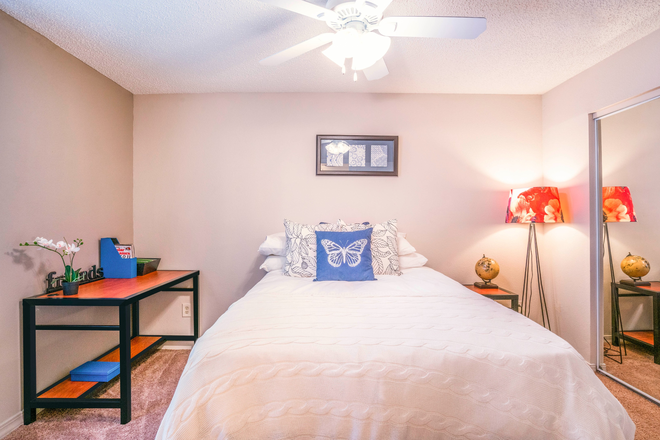 Bedroom 2 - Knights Circle 3x3 All Girls Apartment