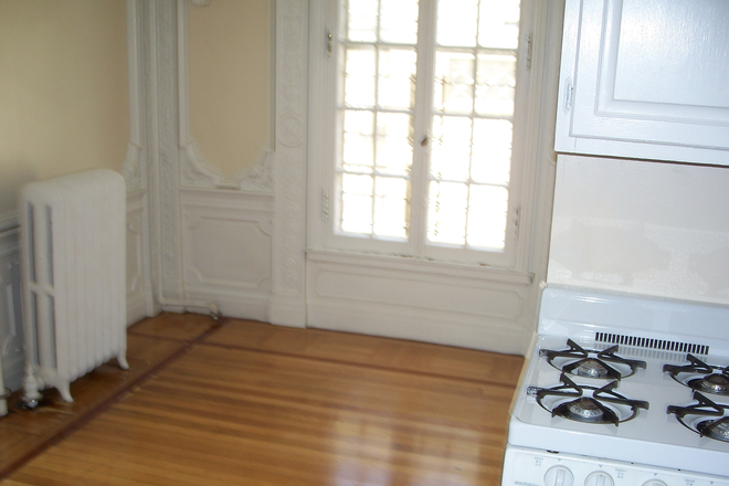 stove - 159 Prospect Street, Studio, $1650 - Avail. July 1st Apartments