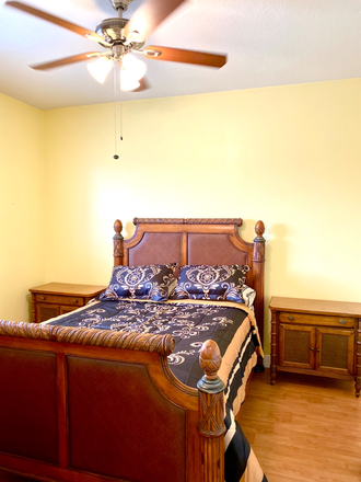 Bedroom - LADIES MANOR QUIET, PEACEFUL ENVIRONMENT  $950 A MONTH & $300 DEPOSIT, ALL UTILITIES INCLUDED!