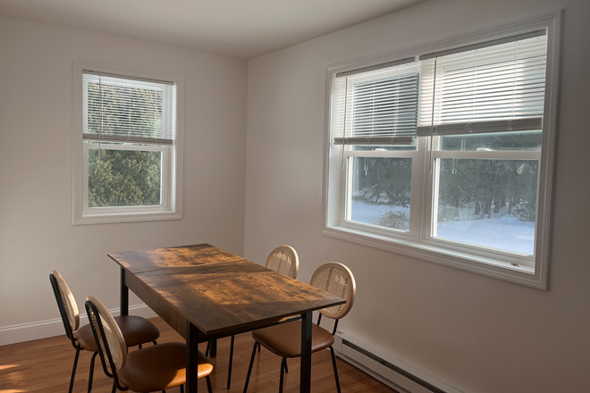 den1 - Newly Built (2025) 2-Story House  – Private, Spacious, and Minutes from UMass