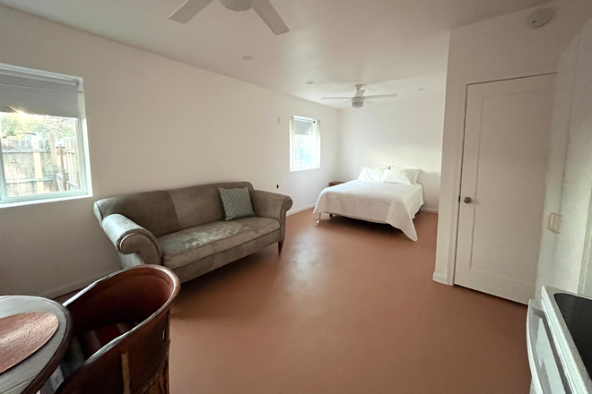 Living room - Sweet Garden Suite