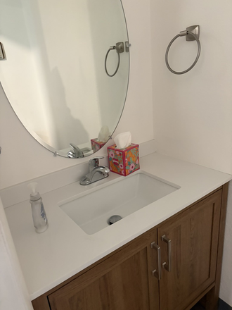 1/2 bath - College Townhomes