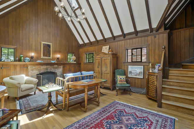 Living area - Happinest - Furnished Unique Historical Rental