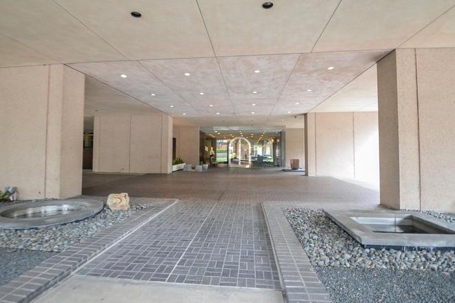 Outside - High-rise living in the heart of Houston’s Museum District close to campus Condo