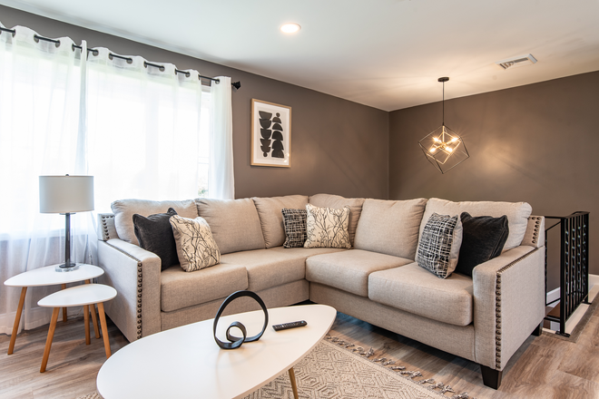 Living Room - Available for a group of 5! 5 Bedroom home in South Kingstown!