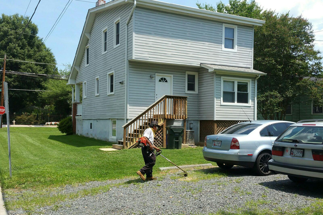 Back corner with parking - Close to the ACTION Big bedrooms Central AC Huge Yard Lotta Parking! House