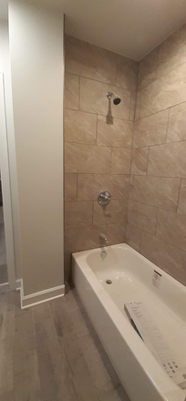 Bathroom with tub & shower - One person -  For Rent Apartment , close to Medical Center & UIC campus