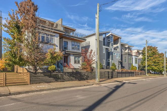 Walkable neighborhood - Beautiful Germantown home, A+ location, 4-BD 3.5 BA