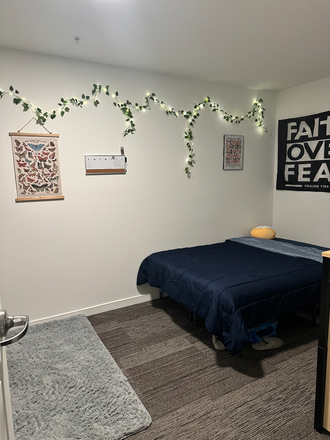 Bedroom - South Campus Commons 4 Apartments