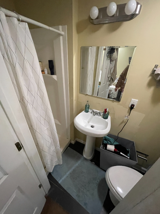 Bathroom A - 1853 N. 17th St. Apartments