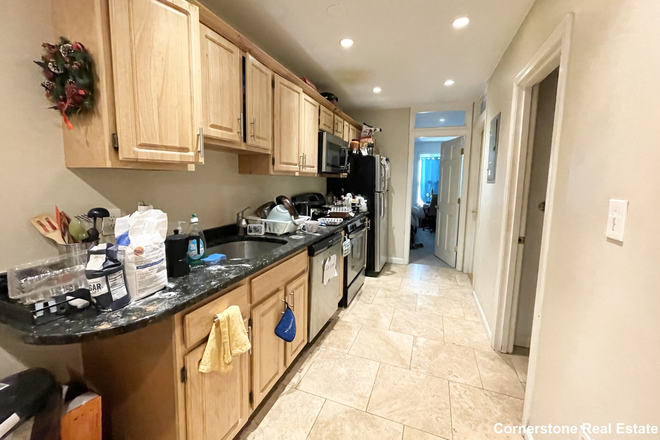 Kitchen - September 1! Awesome 4 bed right on Columbus Ave!