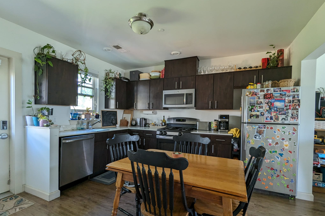 Kitchen - Relet:2BR thome for PU Faculty/Staff only-Stanworth Lane-Princeton