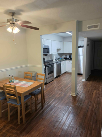 Kitchen and Dinning Room - Carolina Apartments, 2-bed, 2-bath. Lease renewal with new roommate starting 7/15/26