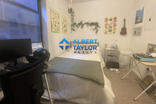 Bedroom #2 - 4 Bed with Heat & Hot Water!! Apartments