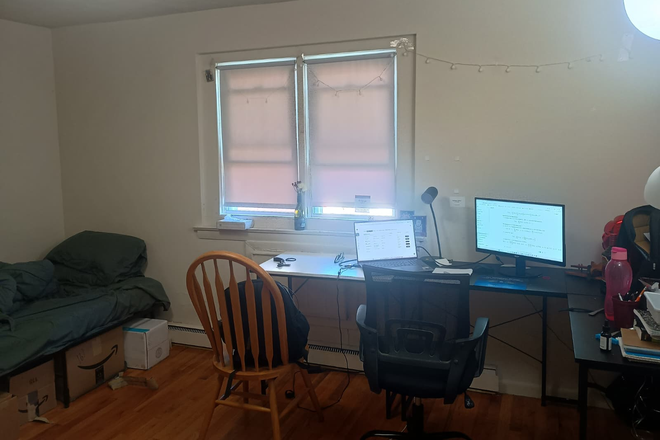 Bedroom - Private Room for Winter Sublet Apartments