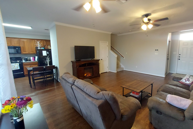 Living - Villa Maria Townhouse (Female Housing)