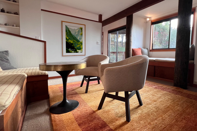 Living Room - Streling Ridge Apartment