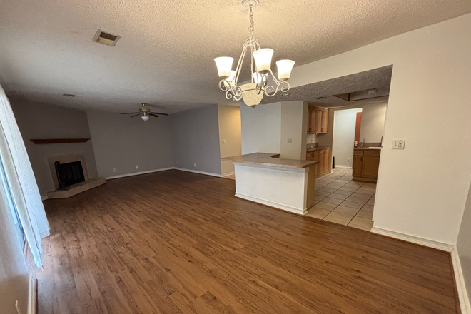 Living Room - 2Br/2Bath Condo for Rent ($1700)