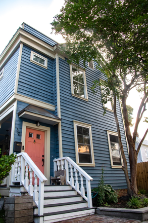 Charming downtown Charleston Single Home - 4BR/3BA Renovated Hampton Park Home | Minutes to MUSC