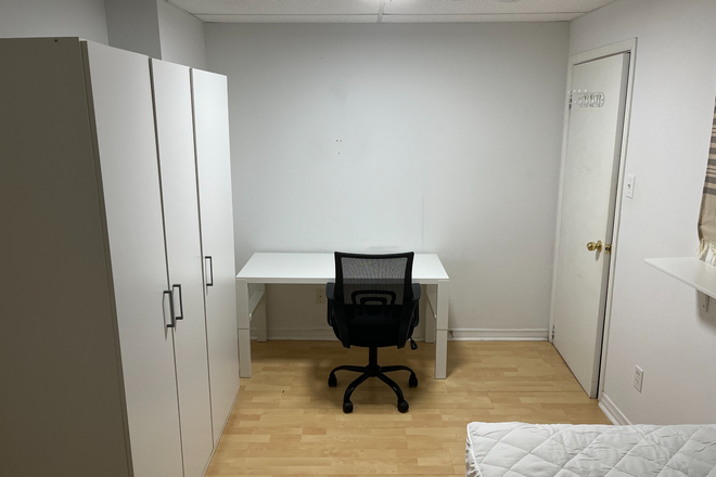Bedroom 1 (Pic #1) - Fully furnished bedrooms RIGHT BESIDE UTM!