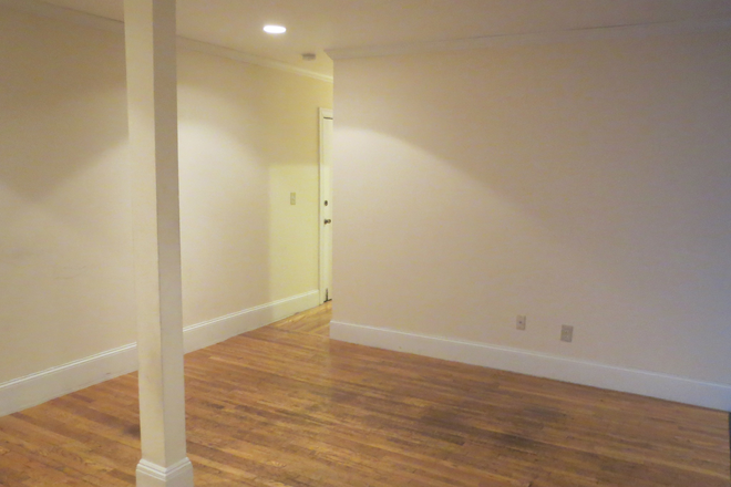 2 Bedroom - 409 Marlborough St. - NO Broker's Fee!!  -  Available 9/01 - Incredibly Spacious 2 Bed 1 Bath!! Apartments