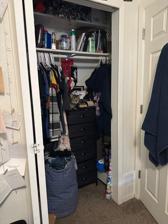 Bedroom closet - Fall sublease close to campus