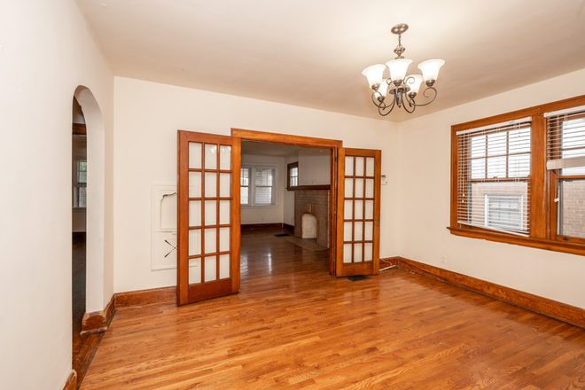 Living Space - 132 Detzel House