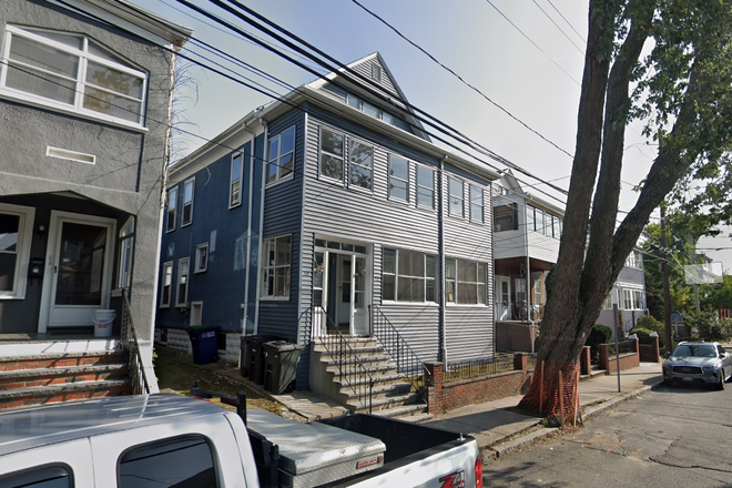 . - North Street Somerville 5 or 6 bedroom apartment only $4700 availble June 2027!