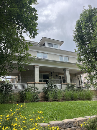 Front of House - Remodeled, Fully Furnished Sublease for Spring 2026, 5 MINUTES from Campus