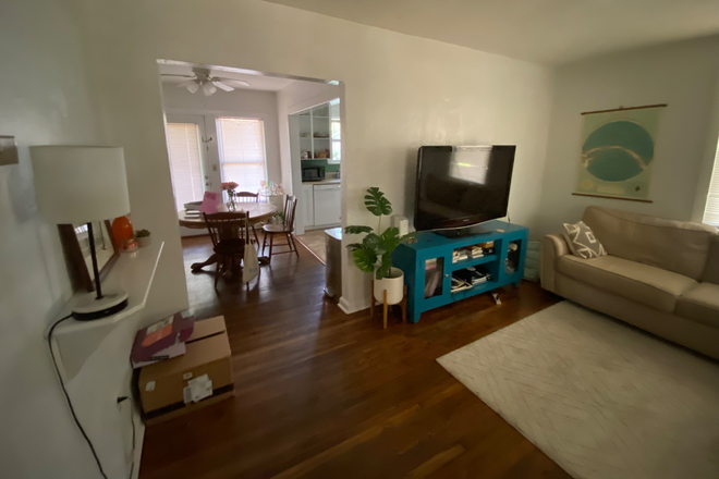 living room - 3BD/1BA House in NW Gainesville