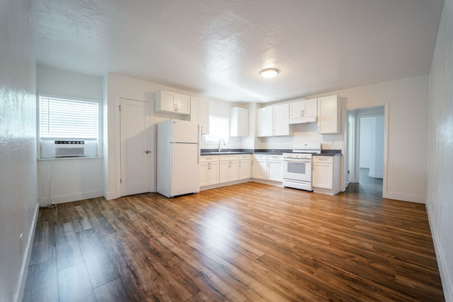  - 25-45 W. Tenth street