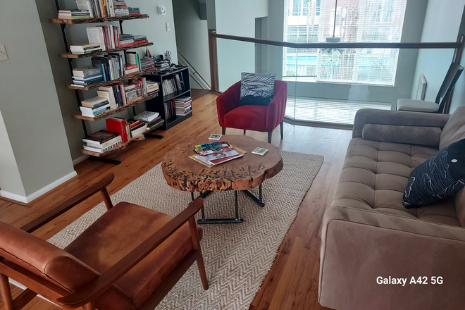 living room - Townhouse in Museum District available for Fall Semester