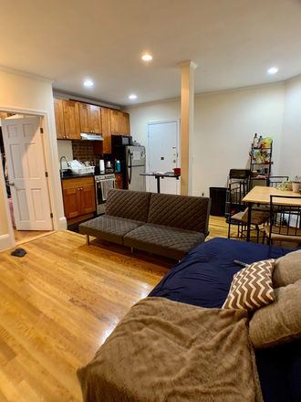 . - Bedroom for rent at 409 Marlborough St. Available 9/1/26. No broker fee Apartments