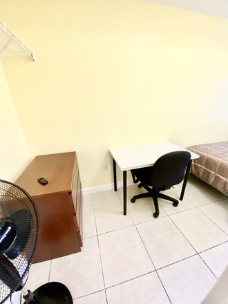 Bedroom - EUROPEAN COVE, QUIET, PEACEFUL ENVIRONMENT $750.00 A MONTH & $300 DEPOSIT, ALL UTILITIES!! House