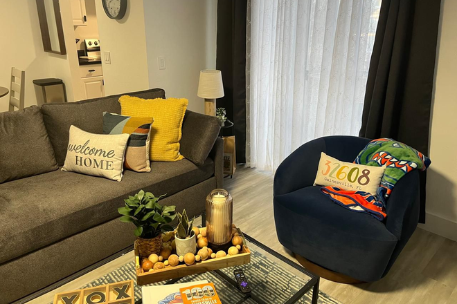 living room - Remodeled UF Condo off of Archer Road near Shands