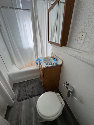 Bathroom - Modern 1 Bed on Boylston!! Apartments